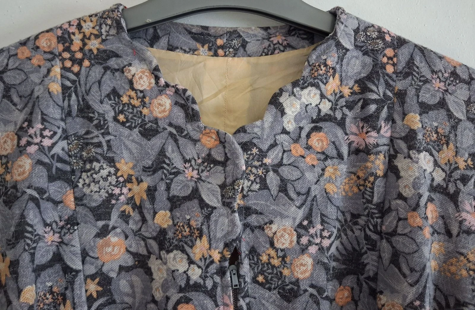 Vestido floral vintage dos anos 70 – photo 2